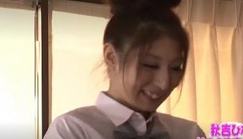 [フェラ]【ザーメンぶっかけ美形ギャル】「わぁー凄いっ」めっちゃ匂いがヤバそうな濃厚ザーメン顔射ぶっかけ美形ギャル