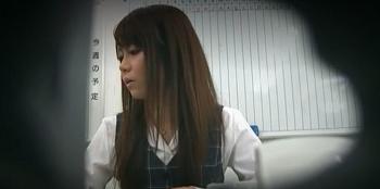 [ノーハンドフェラ]【会社内でstalking】「俺の女になってよ‼︎」同僚女子社員つけ回しデカち◯奉仕ヌキ依頼顔射ぶっかけmilk