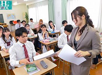 [ぶっかけ]セックス中に気持ちがいいと思わず笑顔になっちゃうのが超エロい！乳首はビンビンでカタく、少しの刺激に全身がビクぅぅぅ。